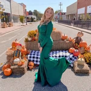 Meet your Posher, Emma